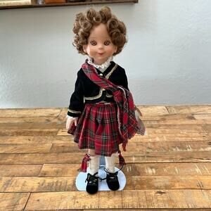 Barbara McCall "Betsy Goes to Scotland" 1996 Robert Tonner Curly Hair NWT